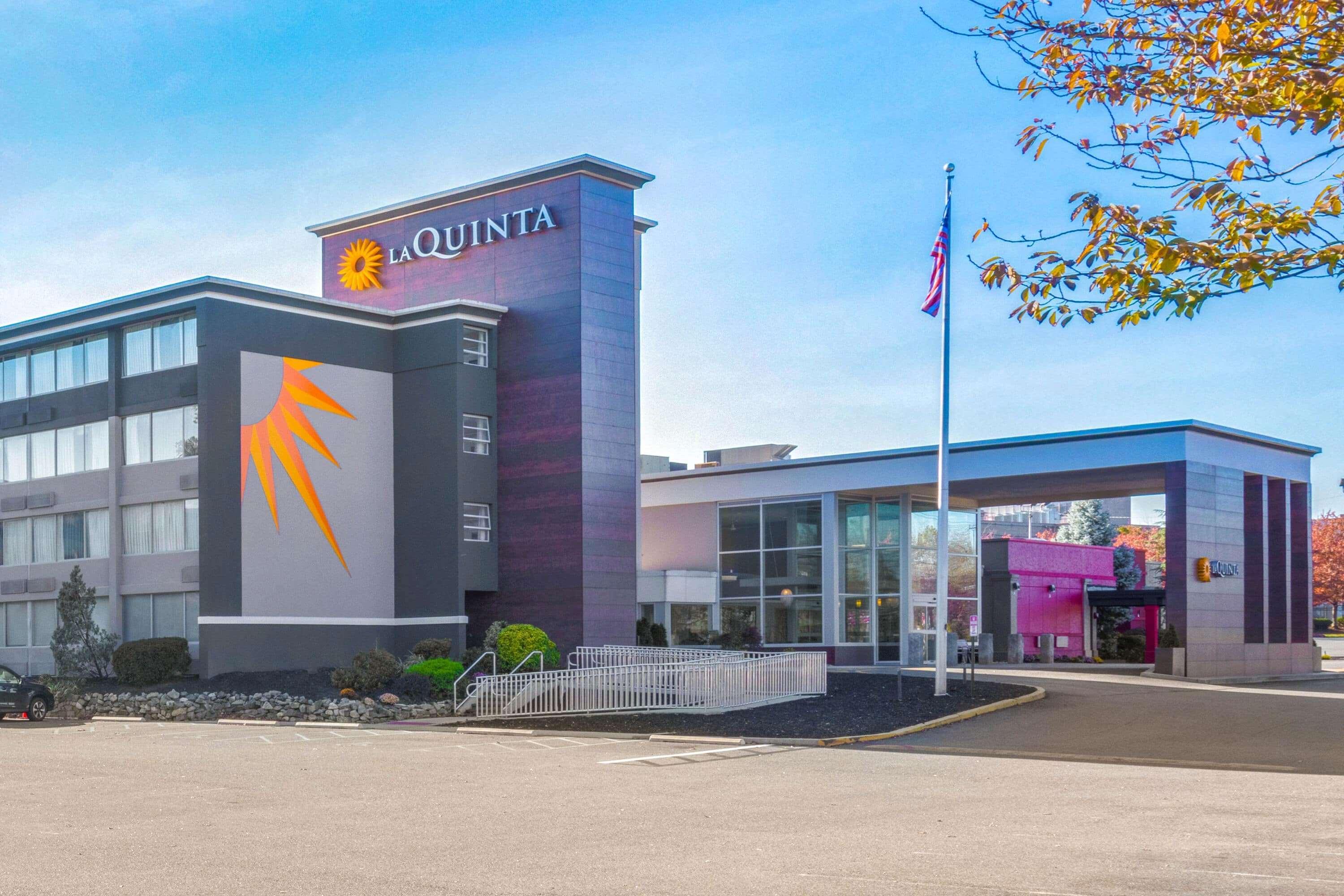 La Quinta By Wyndham Clifton/Rutherford Экстерьер фото