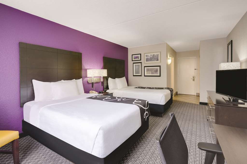 La Quinta By Wyndham Clifton/Rutherford Номер фото