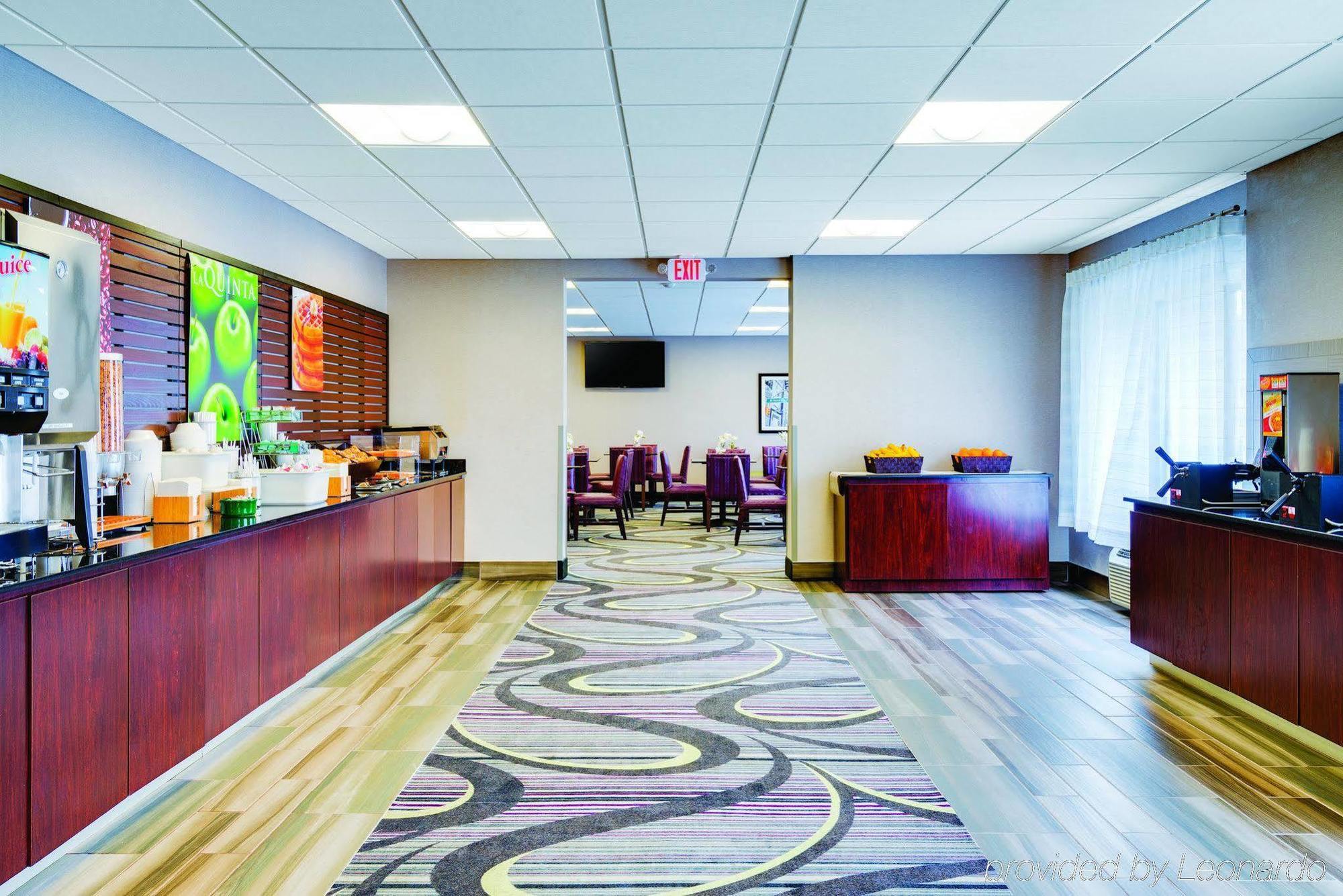La Quinta By Wyndham Clifton/Rutherford Экстерьер фото