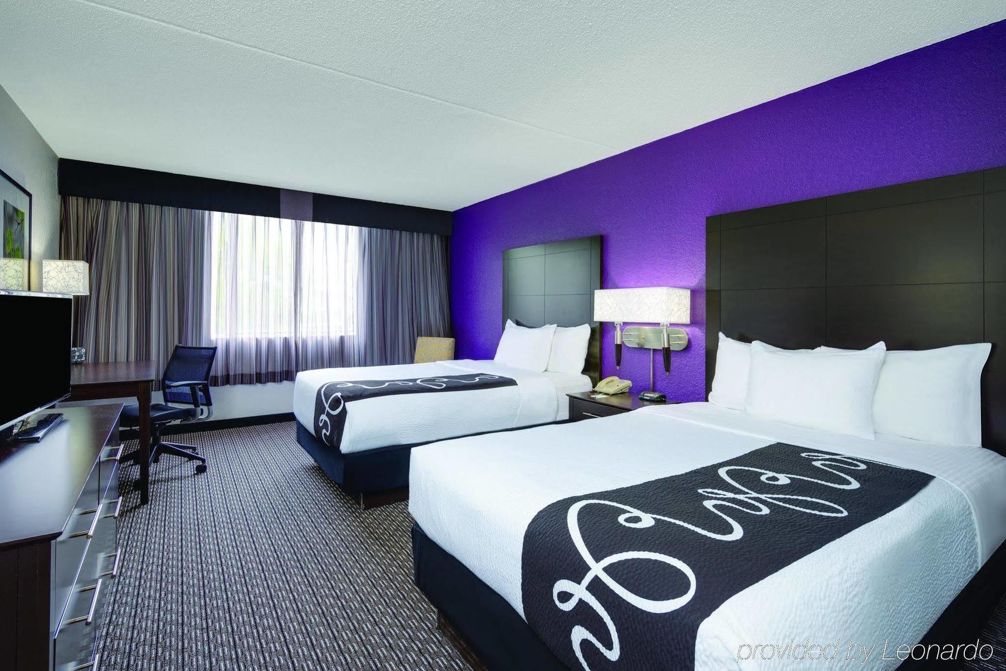 La Quinta By Wyndham Clifton/Rutherford Экстерьер фото
