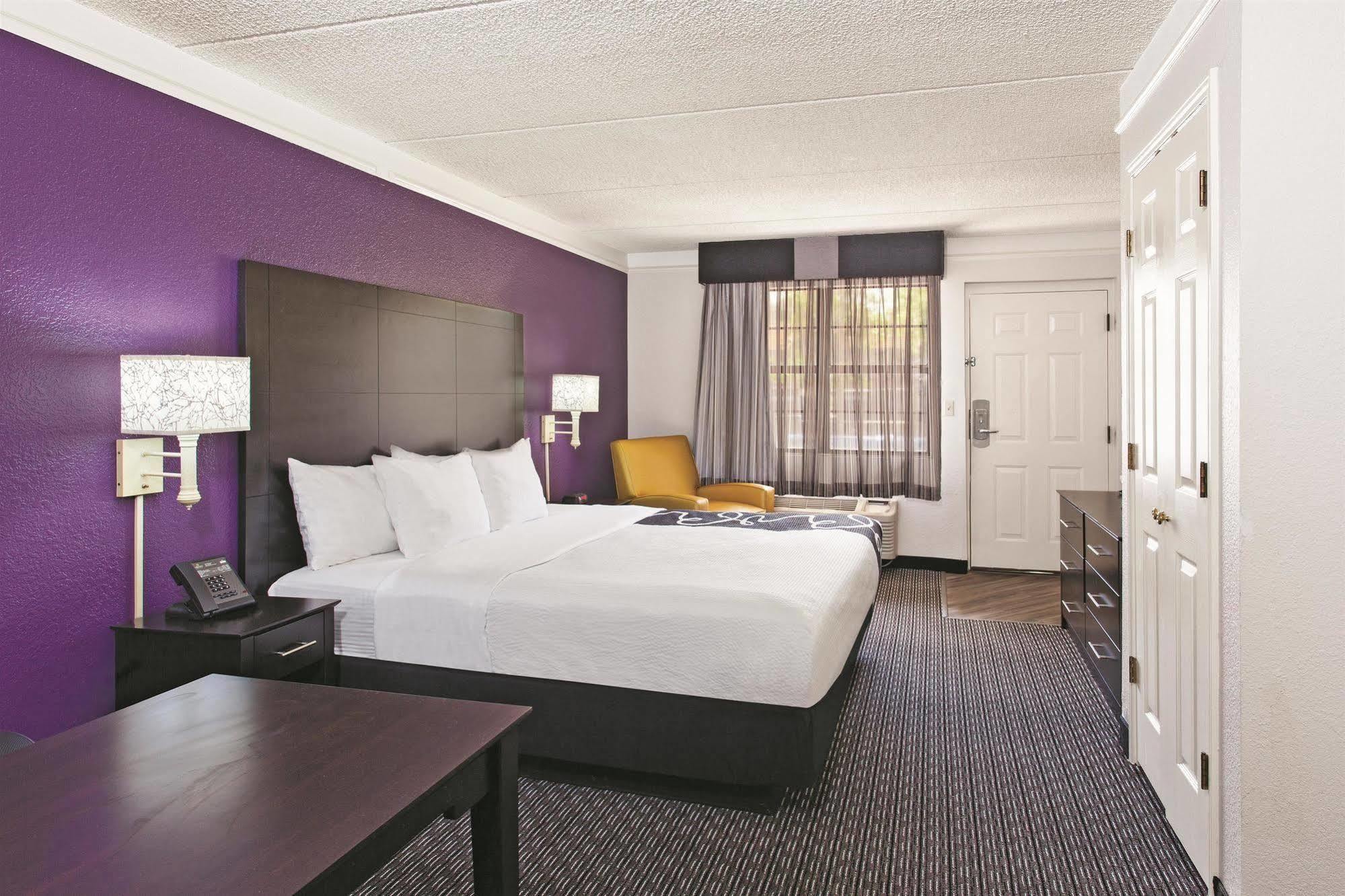 La Quinta By Wyndham Clifton/Rutherford Экстерьер фото